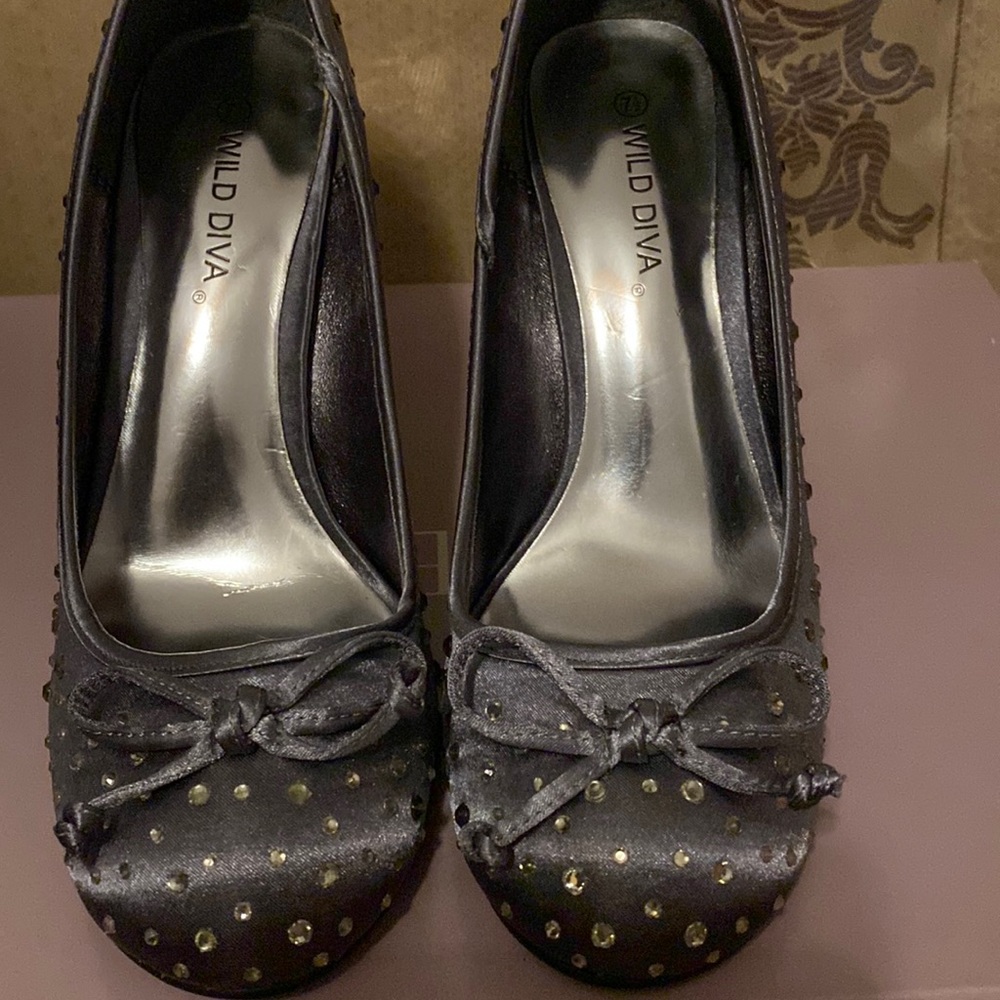 Pewter pumps size 7